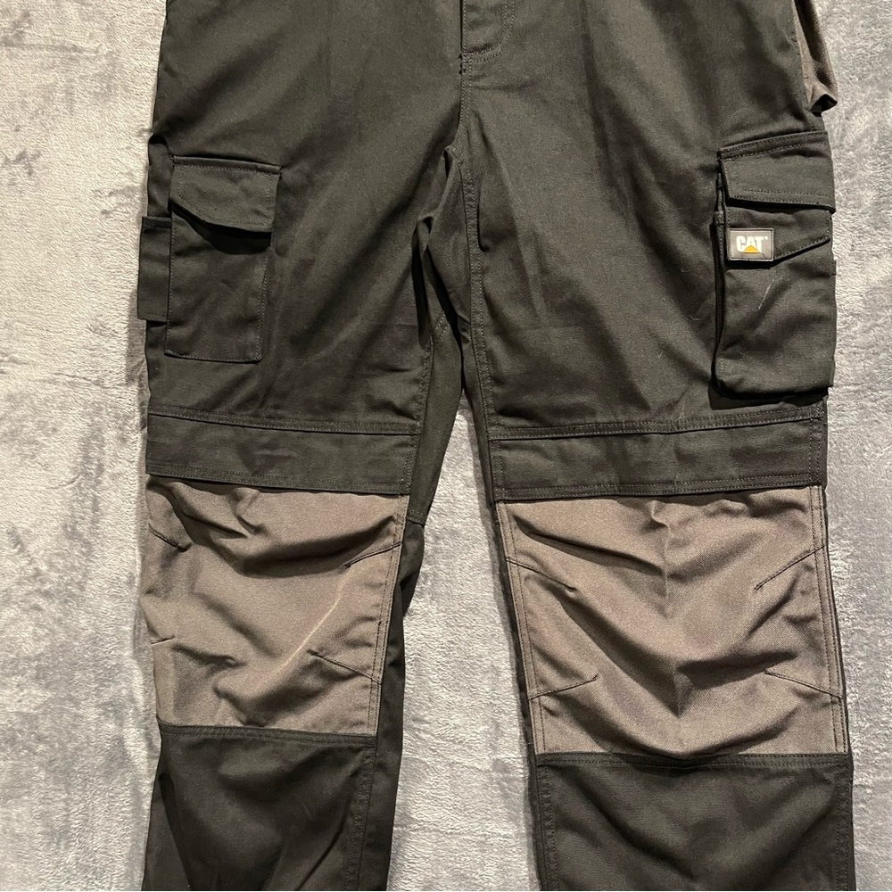 CAT Black Cargo Pants Men’s 36X32 Work Utility Durable Pockets - Picture 4 of 16